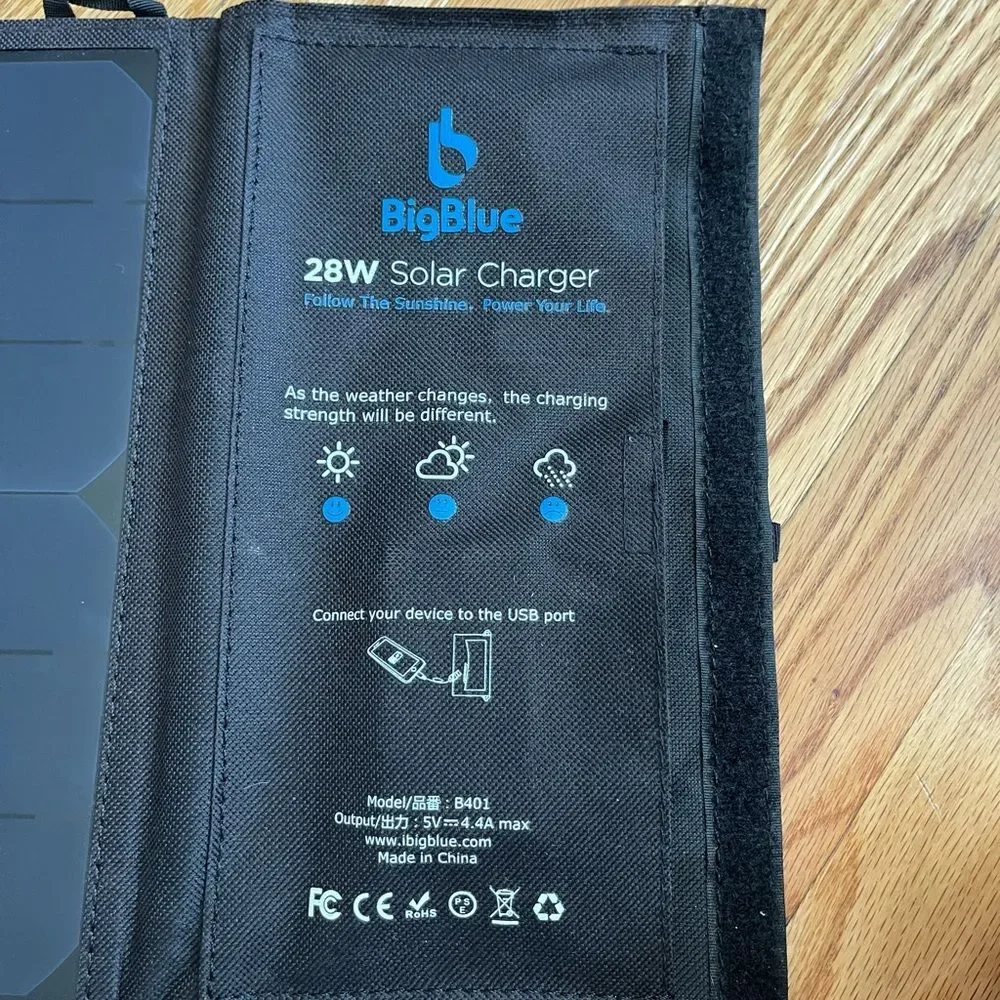 BigBlue Portable 28W Solar Panels Charger with Digital Ammeter
